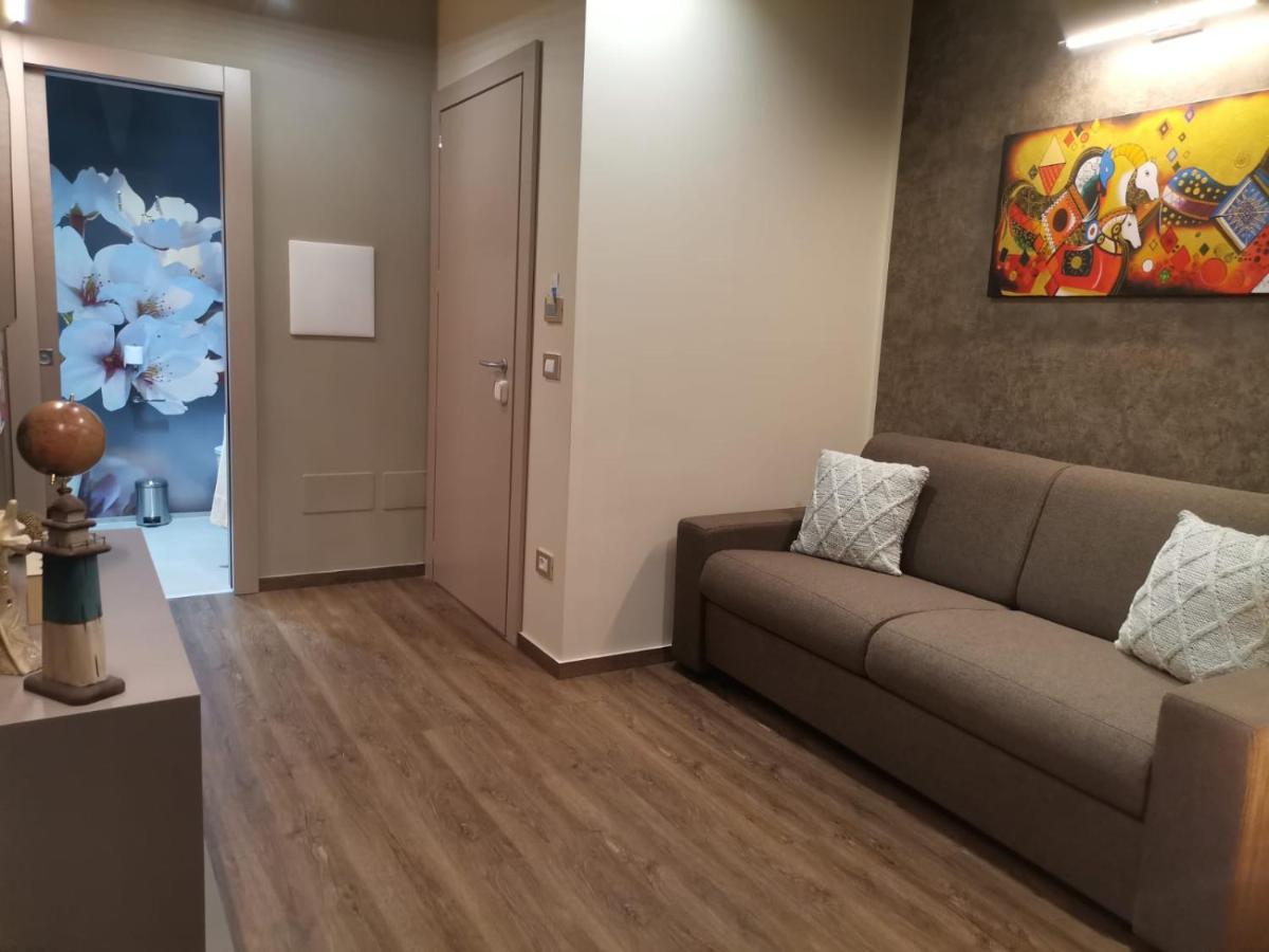 Del Gaudio Guesthouse Torre Melissa Ngoại thất bức ảnh