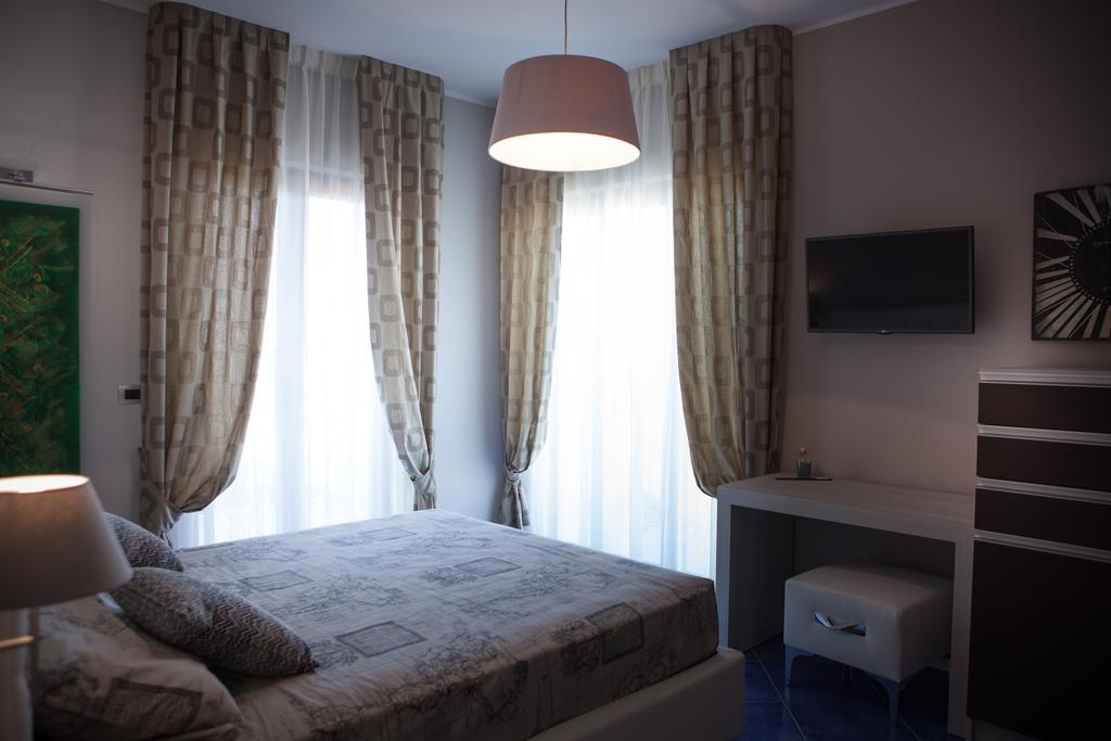 Del Gaudio Guesthouse Torre Melissa Ngoại thất bức ảnh