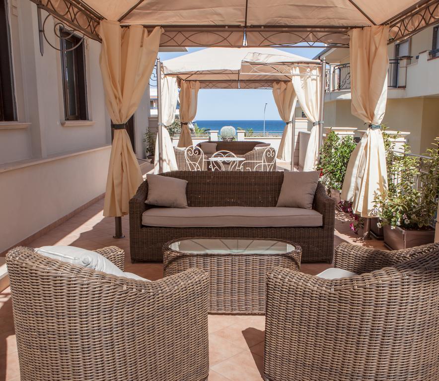 Del Gaudio Guesthouse Torre Melissa Ngoại thất bức ảnh
