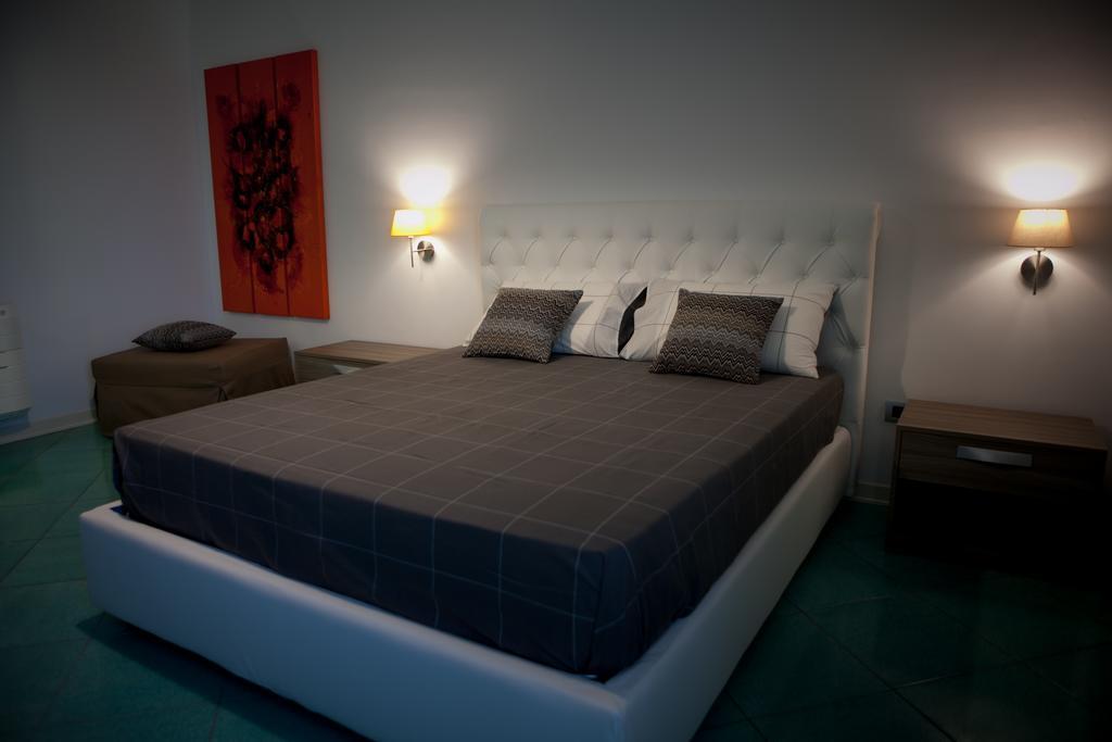 Del Gaudio Guesthouse Torre Melissa Ngoại thất bức ảnh